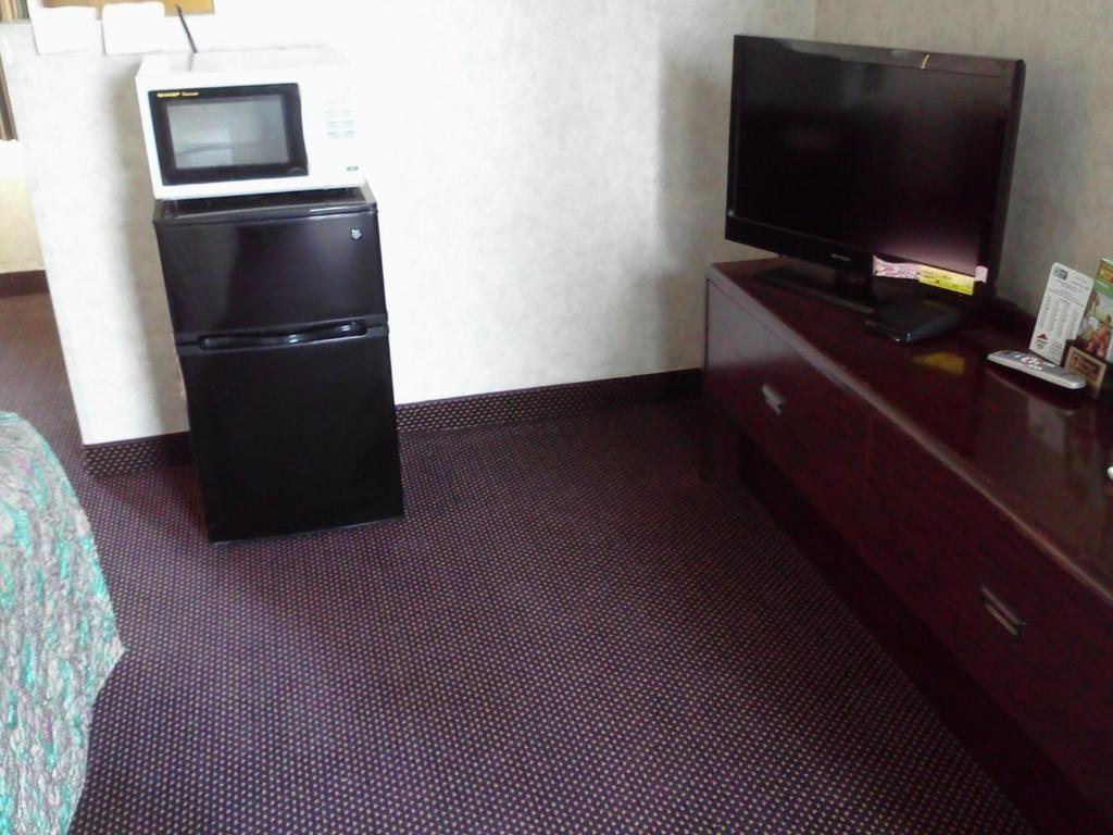 Motel Budget Host